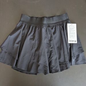 Lululemon Court Rival Skirt tall size 6